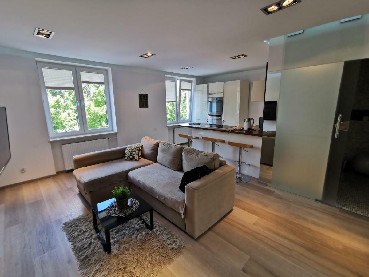 Nowoczesny Apartament III Al. Nmp Częstochowa Extérieur photo