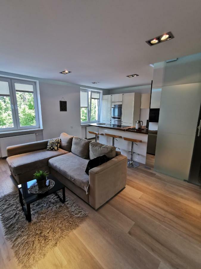 Nowoczesny Apartament III Al. Nmp Częstochowa Extérieur photo
